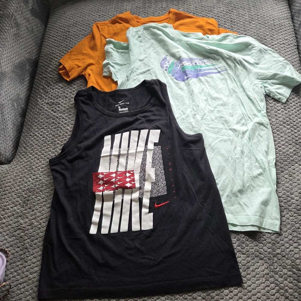 Nike Tank Top and T-Shirts Lot Sporty Relaxed Casual Normal Everyday